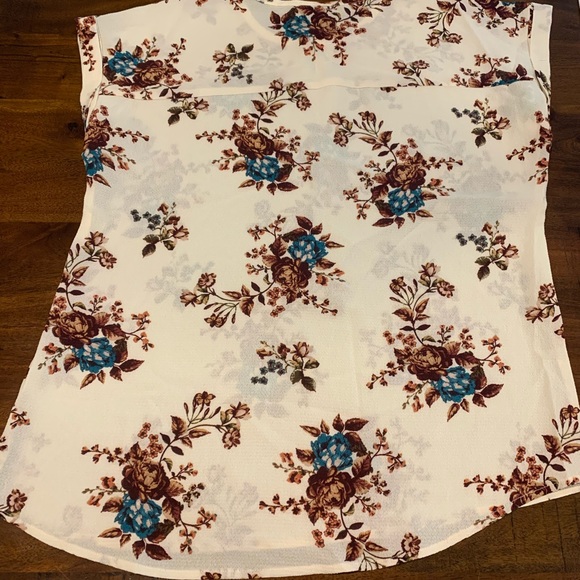 Rue 21 Floral Blouse - Picture 5 of 6